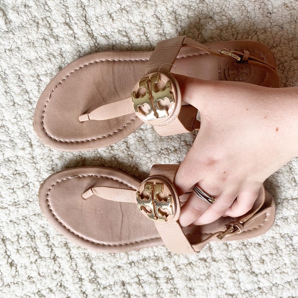 tory burch claire sandal size 5.5